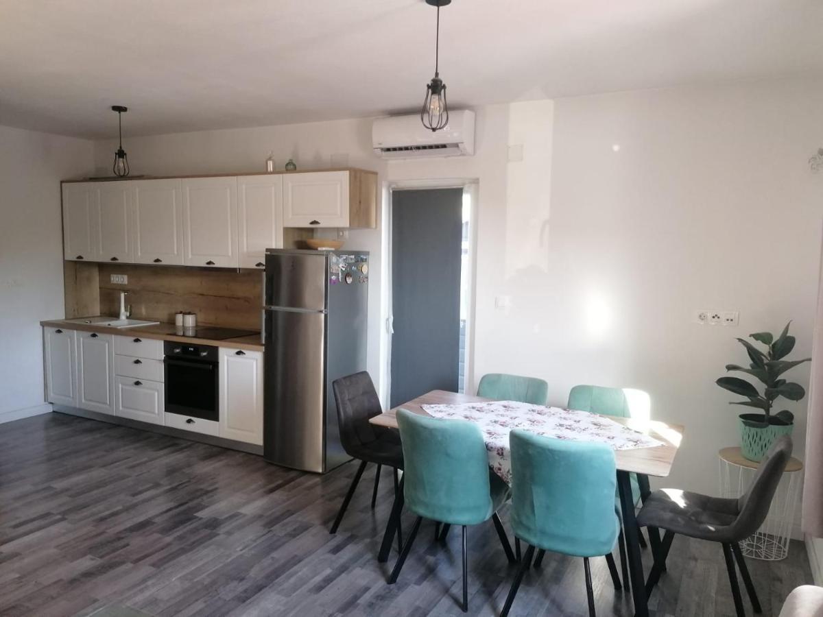 Apartments Nana Biograd Na Moru Dış mekan fotoğraf